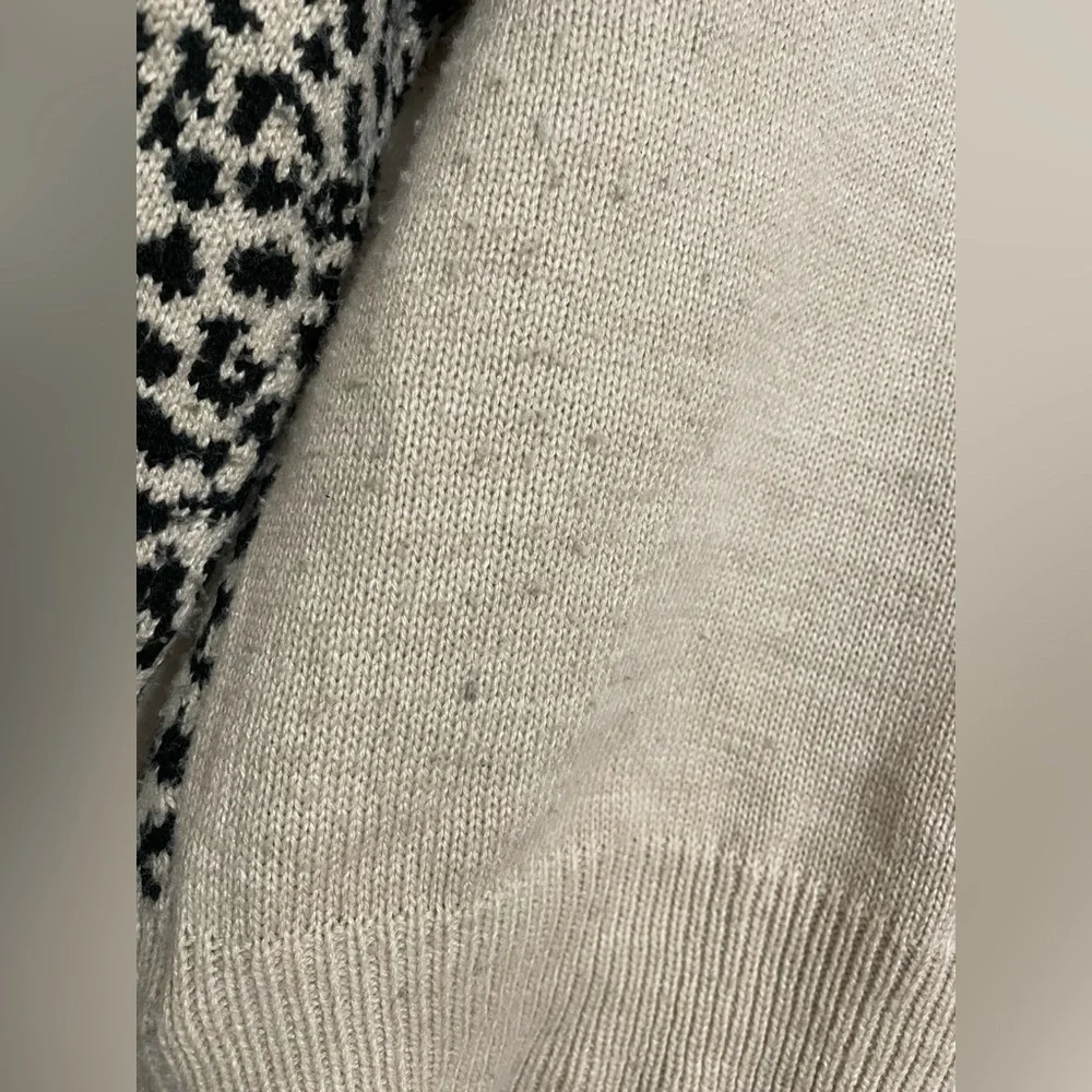 ‼️Coming Soon‼️ Leopard Sweater - Picture 4 of 8